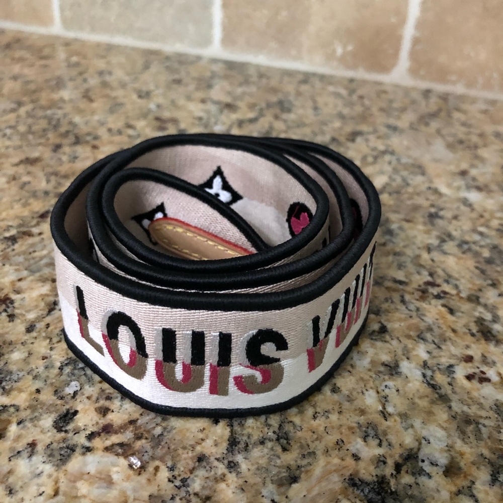 Brand new guitar strap